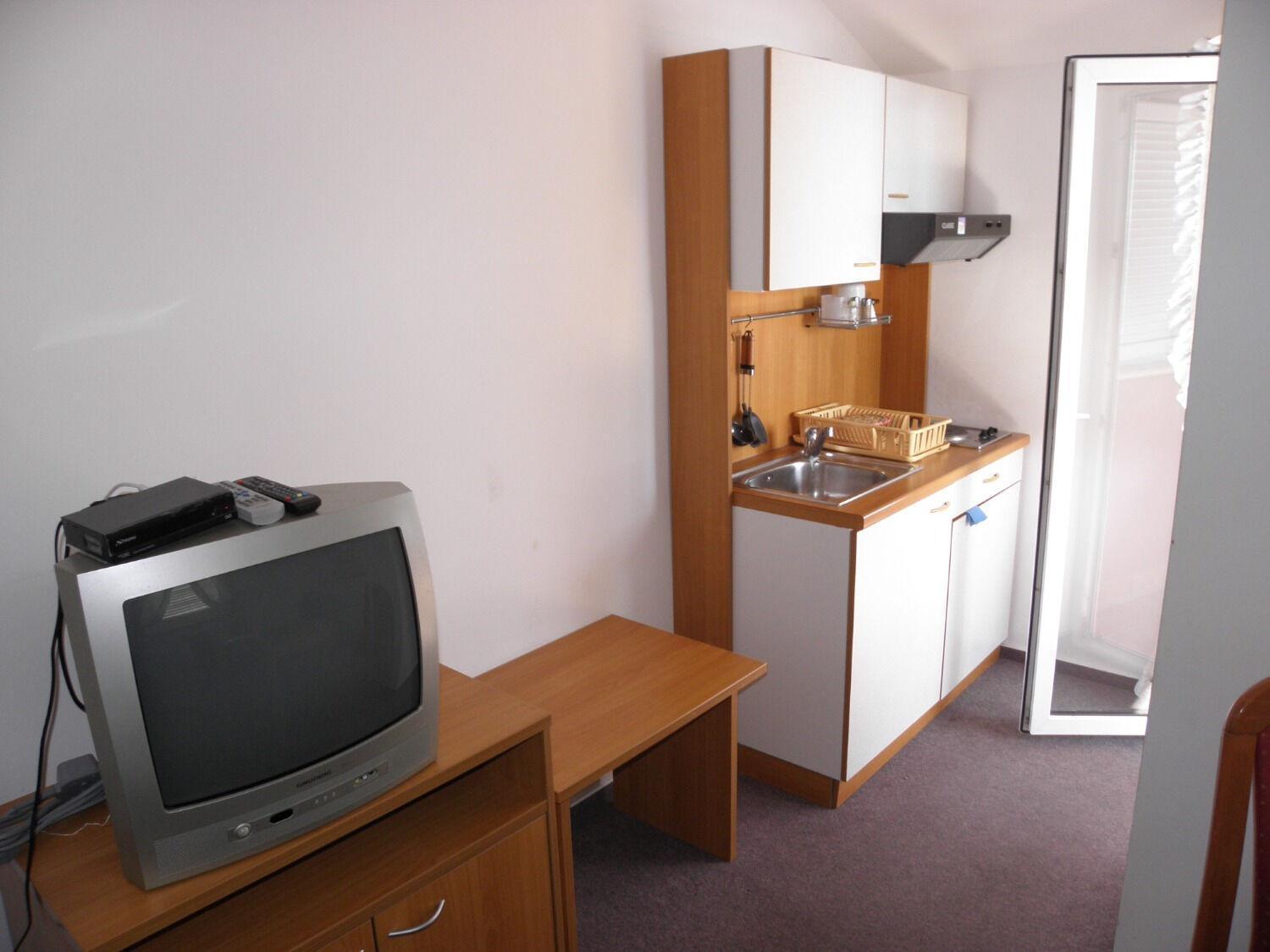 Apartment Monika Vir