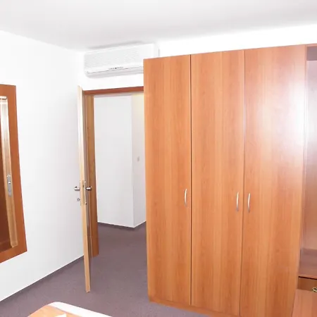 Apartment Monika Vir Exteriér fotografie